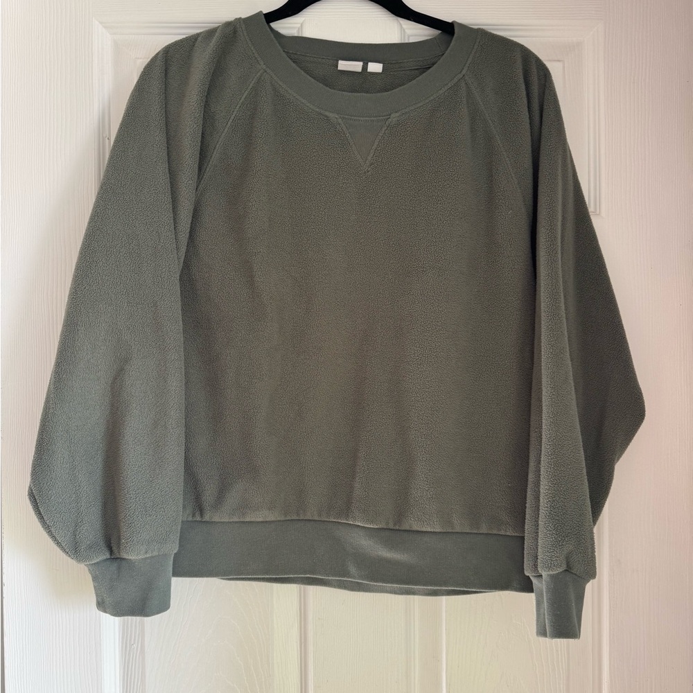 GAP Olive Fleece Pullover Gap sweatsuit olive green